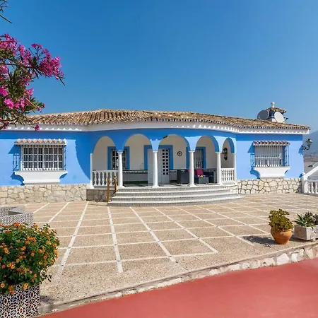 Tia Ana By Fuengirola