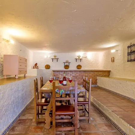 Tia Ana By Fuengirola