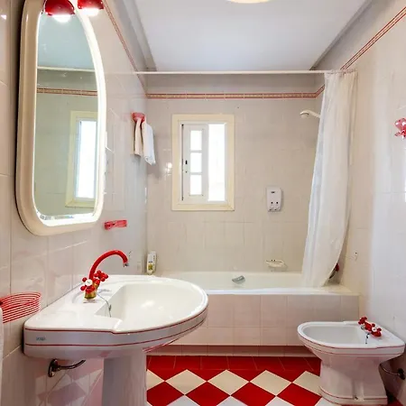 Tia Ana By פואנגירולה